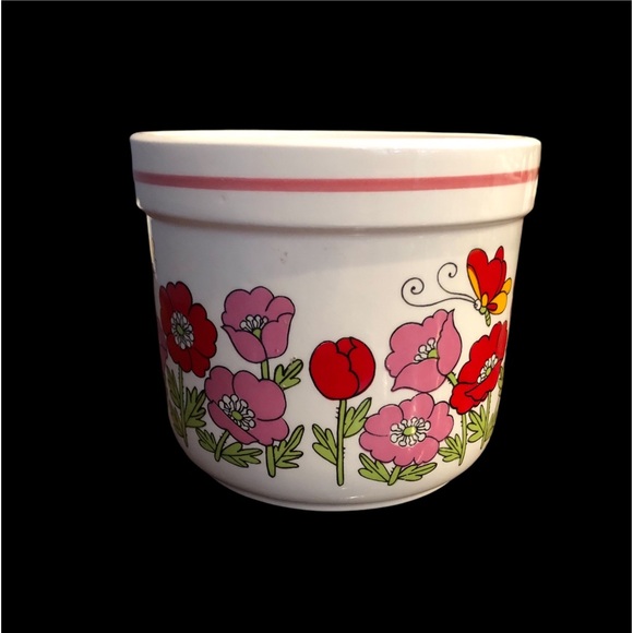 Flower power vase! Super 70s Retro. Red & pink Poppies and butterflies. - Picture 2 of 3